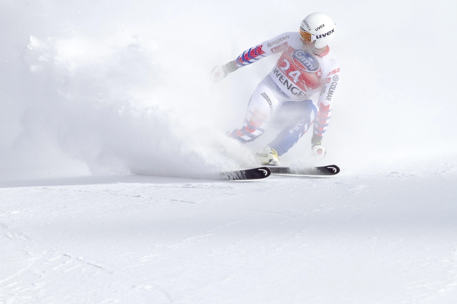 Ski racer